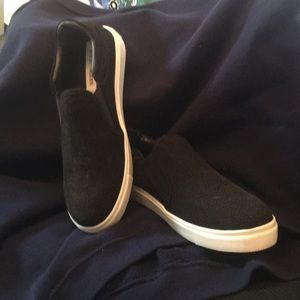 Steve Madden slip ons